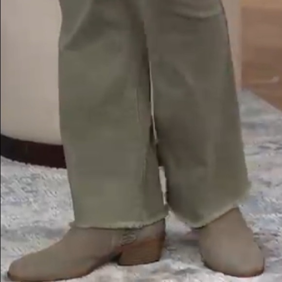 *Laurie Felt | Power Silky | Color Denim | Boot-Cut - Sage - Picture 4 of 8